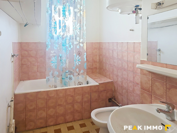 ANNECY CENTRE-T2 à RENOVER -EXCLUSIVITE-CAVE ET GRENIER