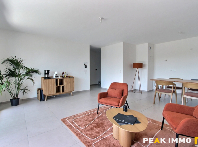 Appartement 4 pièces - 83.90 m2 - Annecy-le-vieux