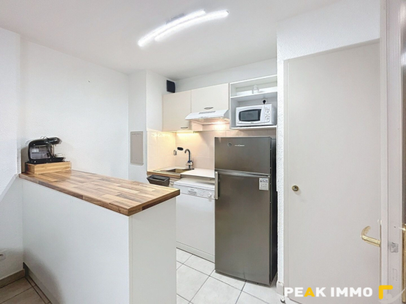A VENDRE EN EXCUSIVITE NANGY  Appartement F2 meublé avec bal
