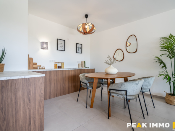 Appartement 4 pièces - 83.90 m2 - Annecy-le-vieux