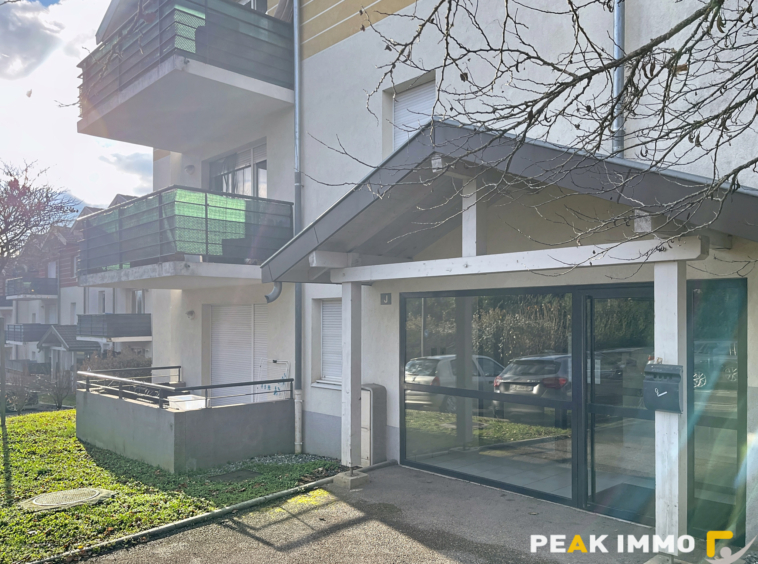 A VENDRE EN EXCUSIVITE NANGY  Appartement F2 meublé avec bal