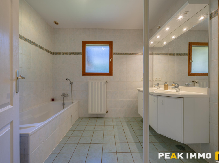 A vendre en exclusivité Maion Lathuile