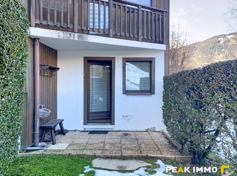 MORILLON- STUDIO meublé en rez-de-jardin