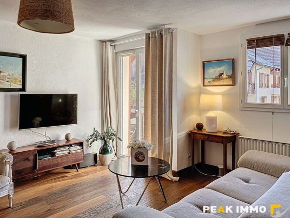 Coquet T3 en duplex - 66 m2 - DOUSSARD Centre