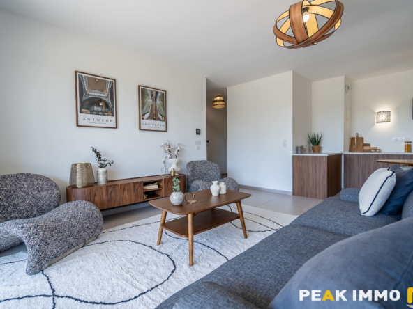 Appartement 4 pièces - 83.90 m2 - Annecy-le-vieux