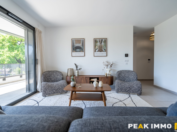 Appartement 4 pièces - 83.90 m2 - Annecy-le-vieux
