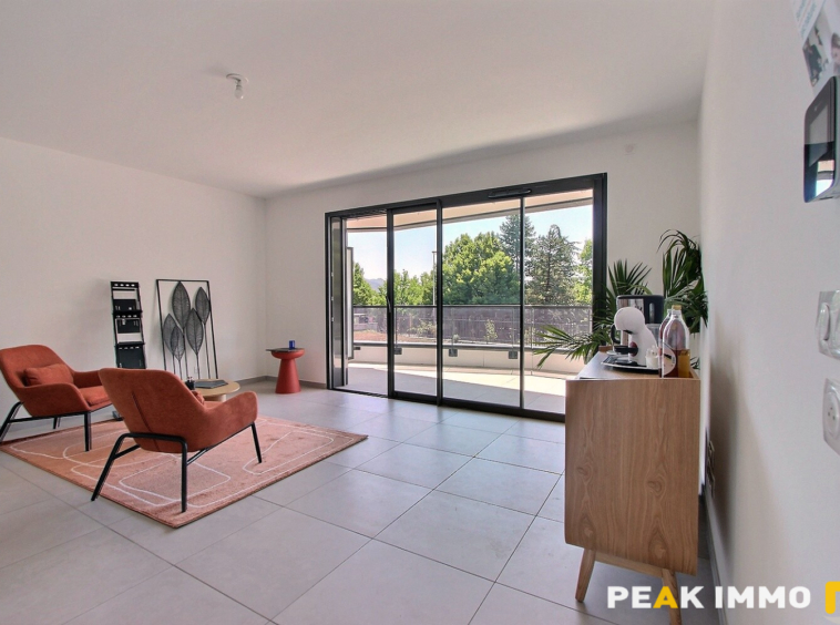 Appartement 4 pièces - 83.90 m2 - Annecy-le-vieux