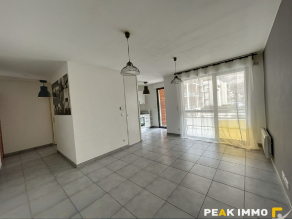 ETREMBIERE - Charmant T2 à louer à Étrambières   À 5 minutes