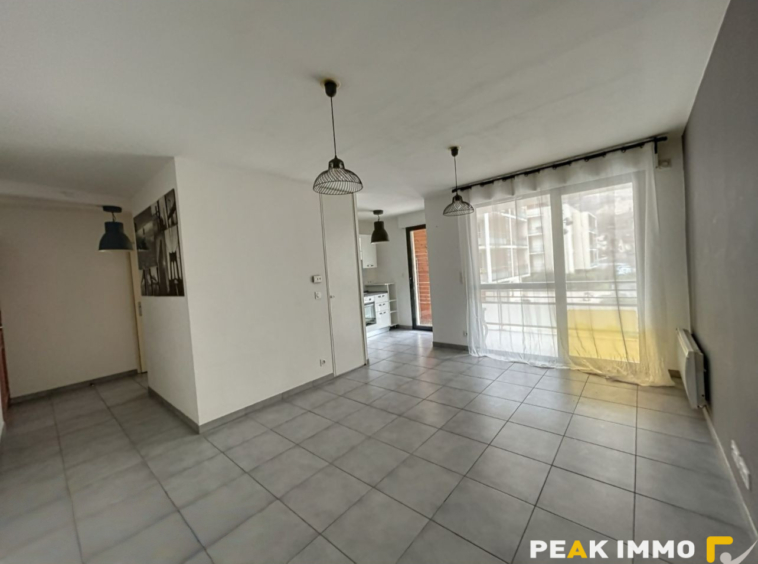 ETREMBIERE - Charmant T2 à louer à Étrambières   À 5 minutes