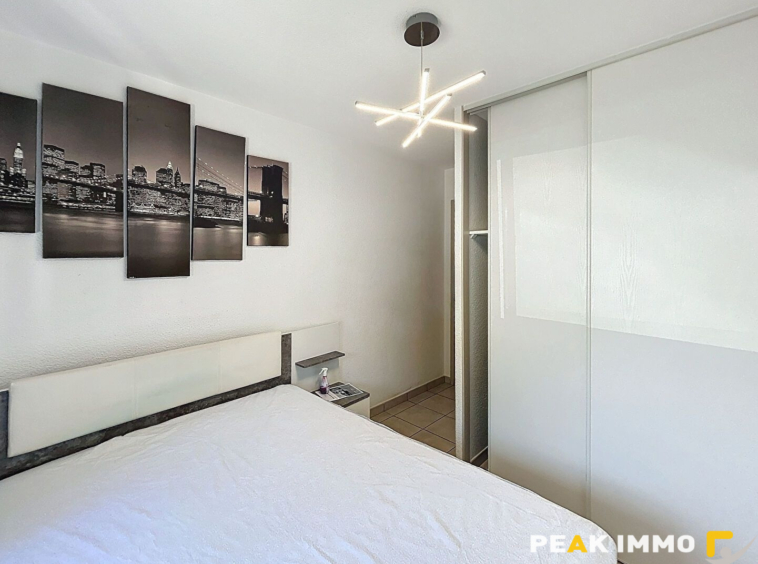 A VENDRE EN EXCUSIVITE NANGY  Appartement F2 meublé avec bal