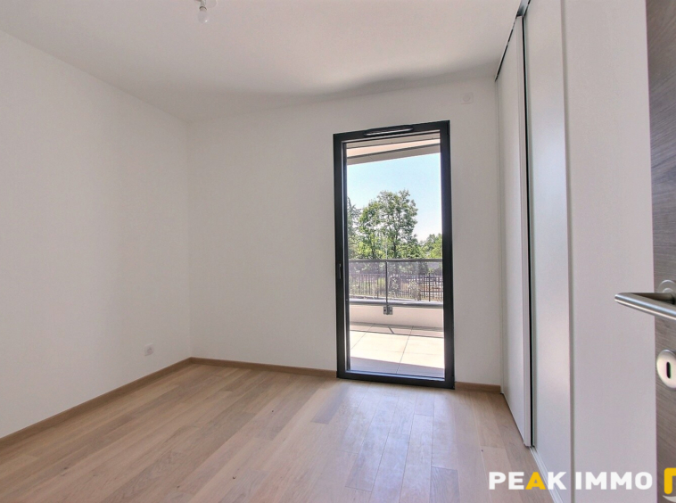 Appartement 4 pièces - 83.90 m2 - Annecy-le-vieux