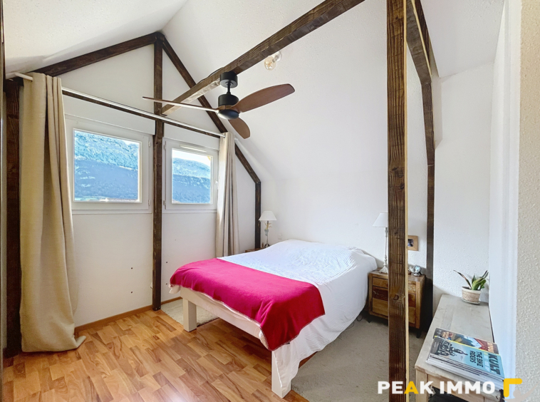 Coquet T3 en duplex - 66 m2 - DOUSSARD Centre