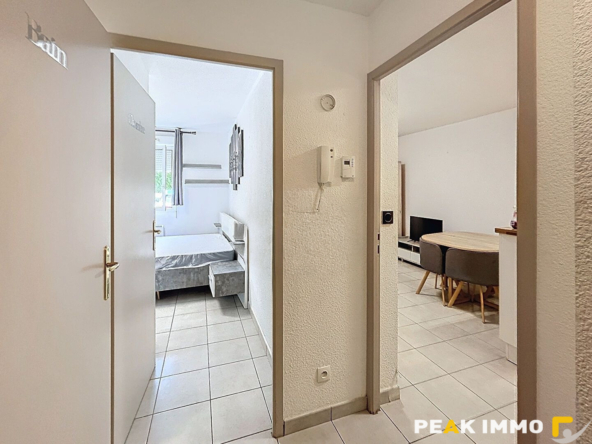 A VENDRE EN EXCUSIVITE NANGY  Appartement F2 meublé avec bal