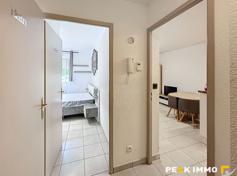 A VENDRE EN EXCUSIVITE NANGY  Appartement F2 meublé avec bal