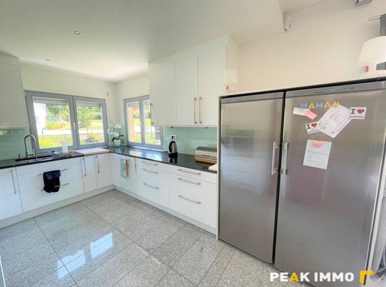 SAINT-JEAN-DE-THOLOME   À louer, maison individuelle meublée