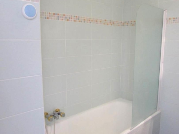 ANNEMASSE   Appartement T2 meublé à louer, proche centre com