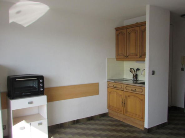 ANNEMASSE   Appartement T2 meublé à louer, proche centre com