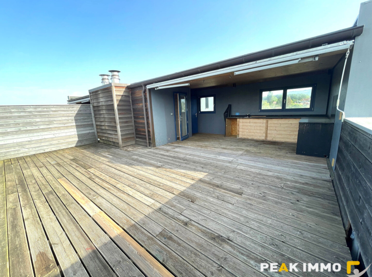 NANGY   Appartement T3 triplex à louer dans la zone de Nangy