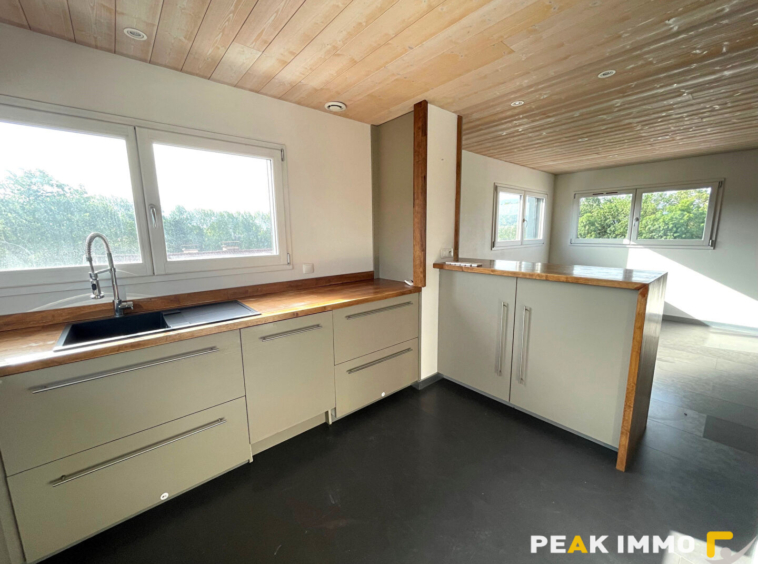 NANGY   Appartement T3 triplex à louer dans la zone de Nangy