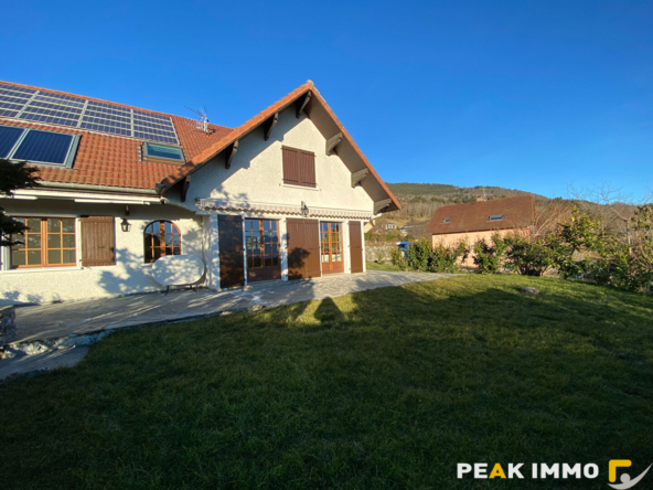 BONNE   Maison individuelle T6 bis avec jardin, garage doubl