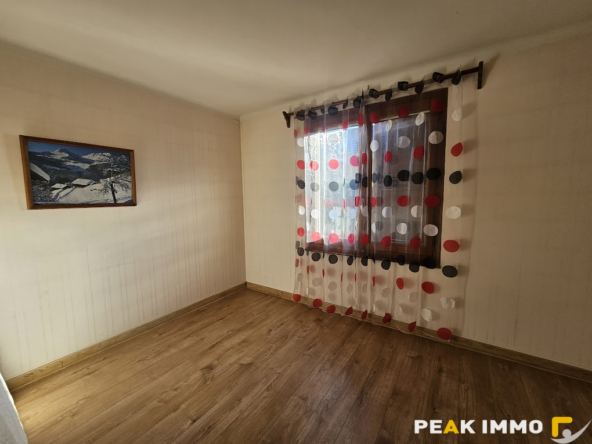 BONNE-Secteur LOEX Maison individuelle avec grand terrain di