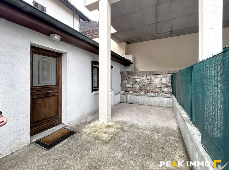 SAINT-JEOIRE   T3 en rez-de-chaussée avec terrasse et statio