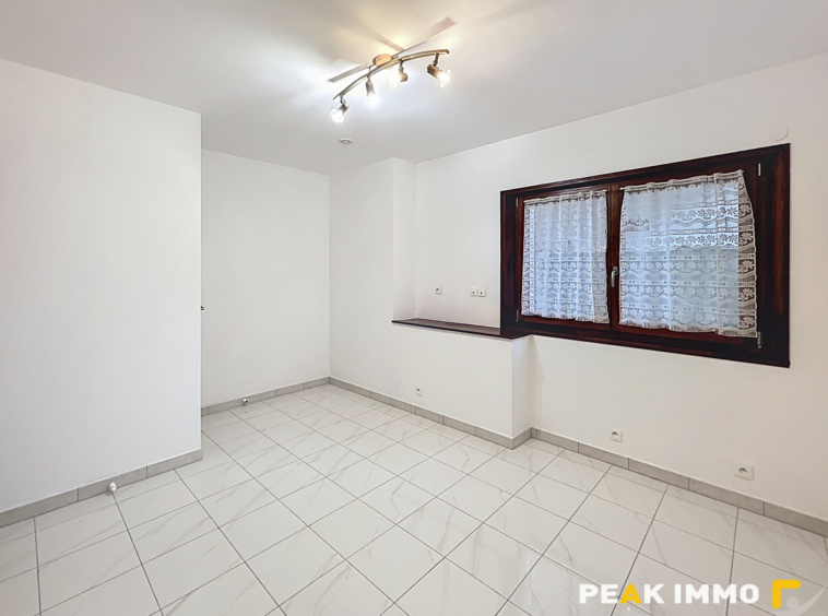 SAINT-JEOIRE   T3 en rez-de-chaussée avec terrasse et statio