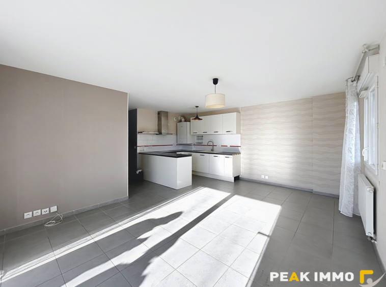 NANGY   Appartement T3 lumineux avec balcon, cave et parking