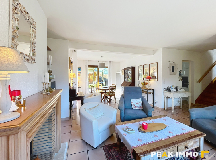 Maison - 125 m2 - DOUSSARD