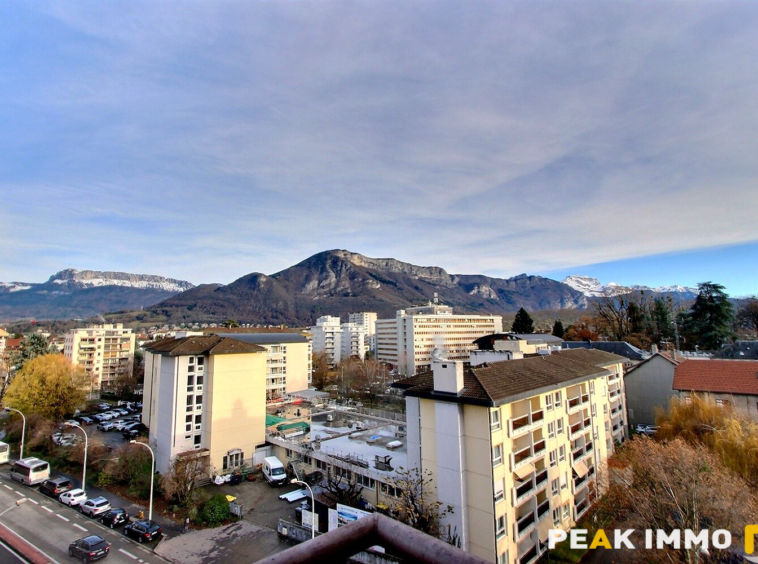 Appartement T4 - 90m2 - Annecy - place de parking