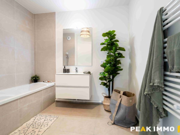 Appartement T3 - 67.66 m2 -  DOUSSARD centre