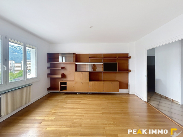 Appartement T3 - 90m2 - Annecy - place de parking