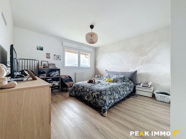 Appartement 4 pièces - 92 m2 - Sallenôves