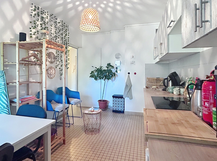 LOCAL PROFESSIONNEL - 2 pièces - 56.08 m2 - ANNECY-LE-VIEUX