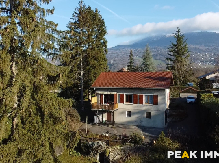 BONNE-Secteur LOEX Maison individuelle avec grand terrain di