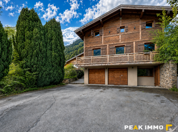 Chalet 5 pièces 150 m2 utiles - LES HOUCHES