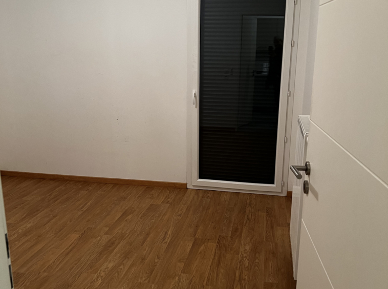 DOUVAINE   T2 récent en rez-de-jardin