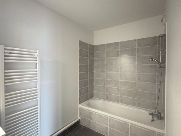 2 pièces, 51,60 m2, BARBERAZ