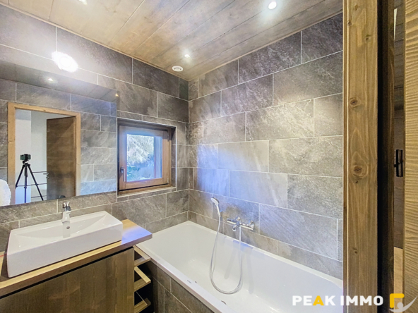 Chalet 5 pièces 150 m2 utiles - LES HOUCHES