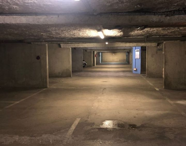 Place de parking en sous-sol - Paris X