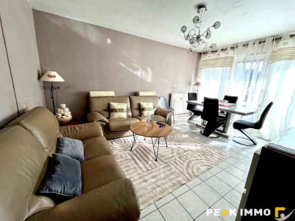 Appartement F4 - 78 m2 - Sallanches