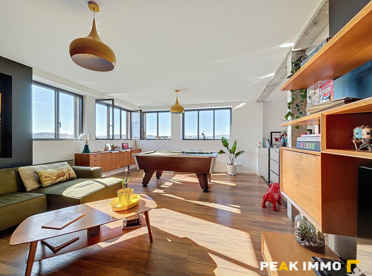 Maison 6 pièces - 211 m2 - Gruffy