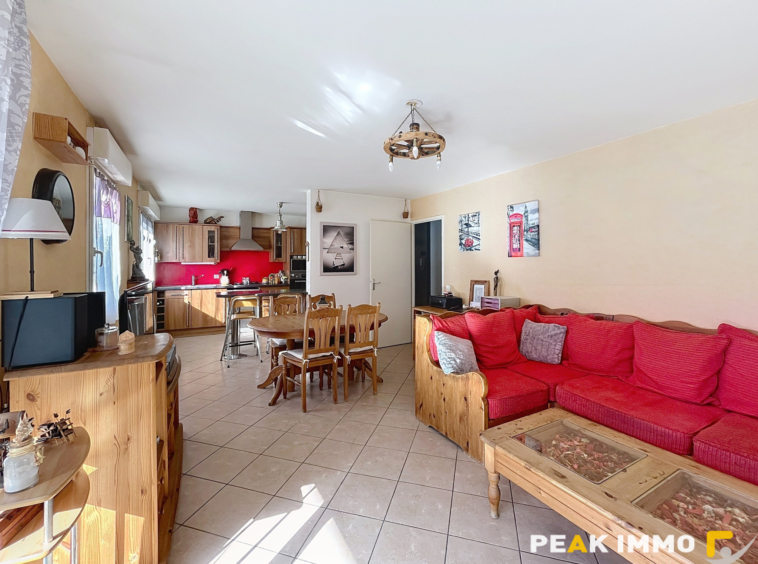 Lumineux Appartement T4 - 80 m2 - Faverges centre