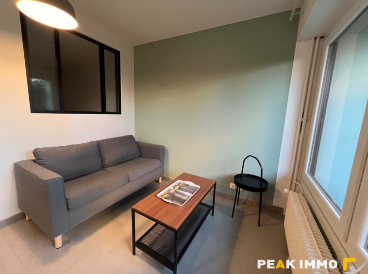 T1 meublé avec jardin   Résidence sécurisée proche tram et c