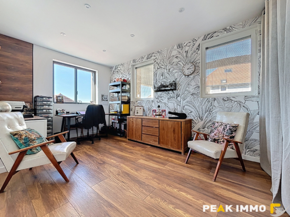 Maison 6 pièces - 211 m2 - Gruffy