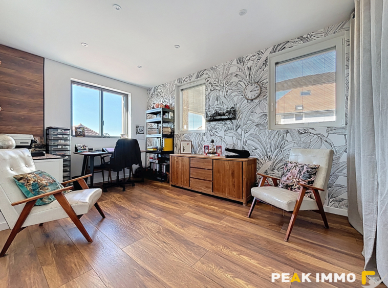 Maison 6 pièces - 211 m2 - Gruffy