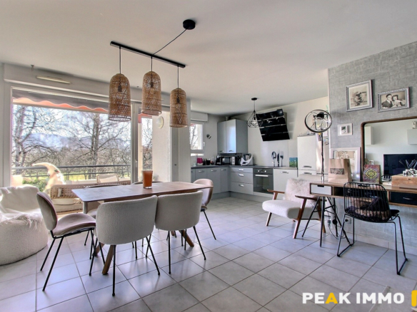 Appartement Duplex 3 pièces - 65.72m2 - POISY