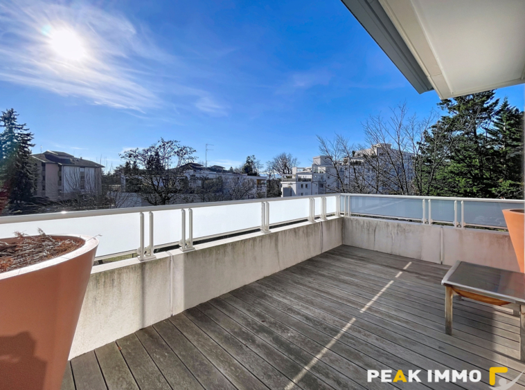 GAILLARD   Spacieux T4 avec suite parentale, cave et garage