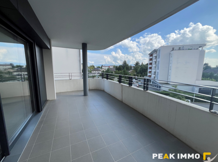 Appartement 5 pièces - 166,50 m2 -  SAINT-GENIS-POUILLY