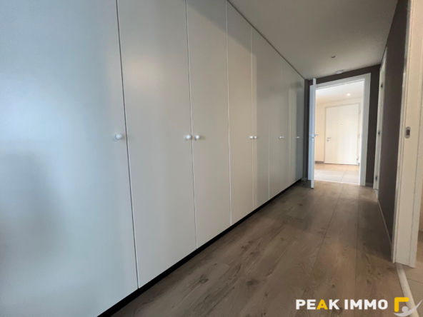 Appartement 5 pièces - 166,50 m2 -  SAINT-GENIS-POUILLY